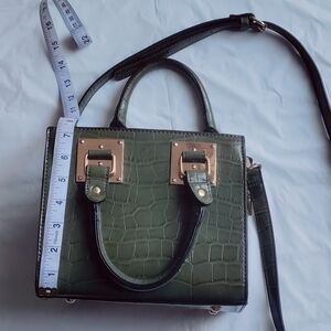 Green faux crocodile crossbody bag/purse